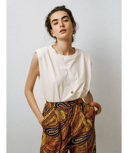 Ungrid（アングリッド）の「肩パットノースリトップス（Tシャツ/カットソー・レディース・ブラック/オフホワイト/その他1・FREE）」の11枚目の写真