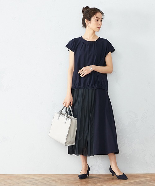 COMME CA ISM（コムサイズム）の「《コットン》　ギャザーカットソー（Tシャツ/カットソー・レディース・ホワイト/ブラック/ネイビー・MEDIUM/LARGE）」の4枚目の写真