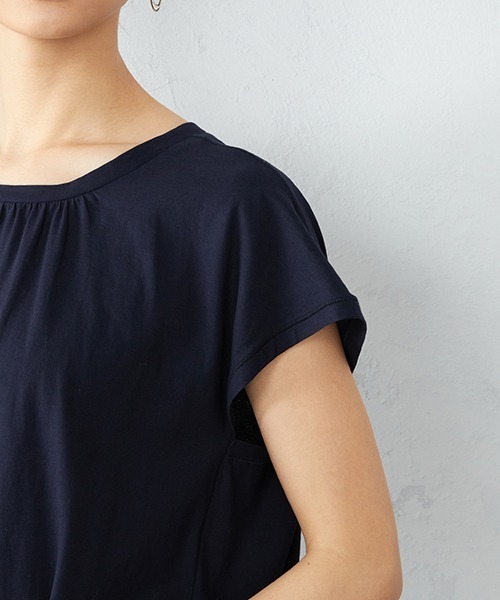 COMME CA ISM（コムサイズム）の「《コットン》　ギャザーカットソー（Tシャツ/カットソー・レディース・ホワイト/ブラック/ネイビー・MEDIUM/LARGE）」の11枚目の写真
