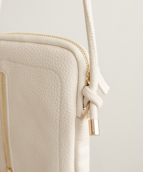 CAPRICIEUX LE'MAGE(カプリシューレマージュ)の「フロントジップミニショルダーバッグ(ショルダーバッグ・レディース・ブラック/ベージュ/アイボリー・ONESIZE)」の9枚目の写真