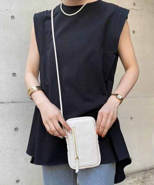 CAPRICIEUX LE'MAGE(カプリシューレマージュ)の「フロントジップミニショルダーバッグ(ショルダーバッグ・レディース・ブラック/ベージュ/アイボリー・ONESIZE)」の16枚目の写真