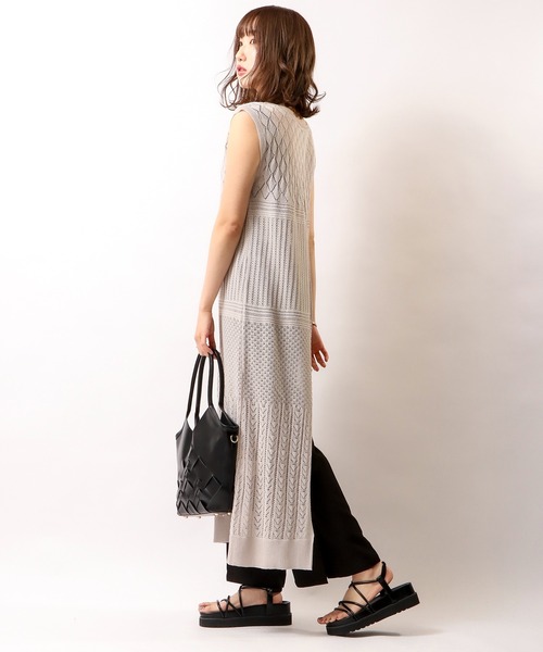 Brownie（ブラウニー）の「Brownie　BACK重ねベストワンピース（ワンピース・レディース・ベージュ/ライトグレー/モカ・FREE）」の10枚目の写真