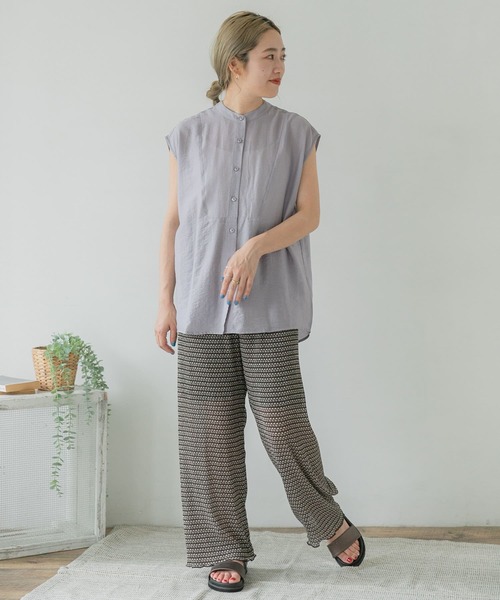 ITEMS URBANRESEARCH(アイテムズ アーバンリサーチ)の「バックリボンシアーブラウス(シャツ/ブラウス・レディース・グレー系その他/オフホワイト/チャコールグレー/ベージュ・FREE)」の11枚目の写真