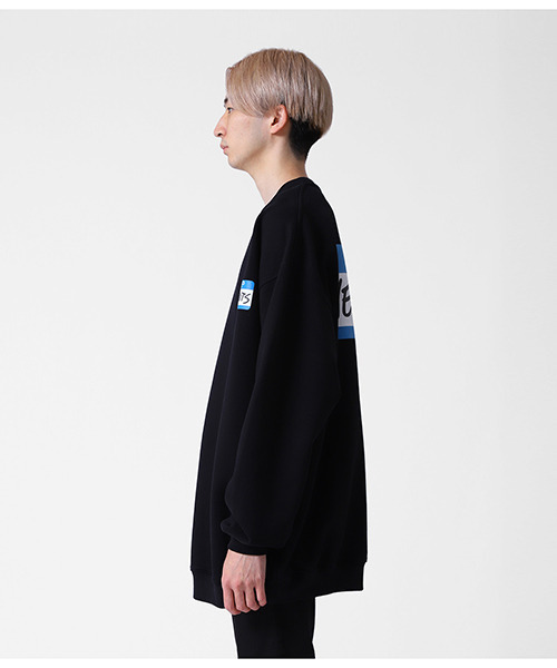 VETEMENTS（ヴェトモン）の「VETEMENTS / ヴェトモン：MY NAME IS VETEMENTS SWEATSHIRT：UA52TR630[RIP]（スウェット・メンズ・ブラック/ホワイト・S/L/M/XL）」の15枚目の写真
