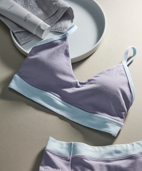 une nana cool（ウンナナクール）の「綿ベア天竺 カラーブロッキング ノンワイヤーブラジャー（ブラジャー・レディース・ベージュ/グリーン/ブラック/グレー/オレンジ/クリーム/杢グレー/スモークピンク/セージグリーン/シャンパン/ラベンダー/シャーベット/チャコールグレー/ダークブルー/サックスブルー/桜/オリーブ/ブルー/ブラウン/アッシュグレー/ライトグリーン/キナリ/ナチュラル/ピンク・M/L）」の18枚目の写真
