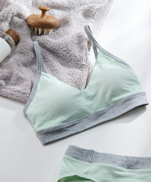 une nana cool（ウンナナクール）の「綿ベア天竺 カラーブロッキング ノンワイヤーブラジャー（ブラジャー・レディース・ベージュ/グリーン/ブラック/グレー/オレンジ/クリーム/杢グレー/スモークピンク/セージグリーン/シャンパン/ラベンダー/シャーベット/チャコールグレー/ダークブルー/サックスブルー/桜/オリーブ/ブルー/ブラウン/アッシュグレー/ライトグリーン/キナリ/ナチュラル/ピンク・M/L）」の13枚目の写真