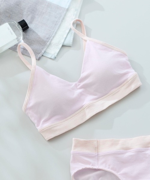 une nana cool（ウンナナクール）の「綿ベア天竺 カラーブロッキング ノンワイヤーブラジャー（ブラジャー・レディース・ベージュ/グリーン/ブラック/グレー/オレンジ/クリーム/杢グレー/スモークピンク/セージグリーン/シャンパン/ラベンダー/シャーベット/チャコールグレー/ダークブルー/サックスブルー/桜/オリーブ/ブルー/ブラウン/アッシュグレー/ライトグリーン/キナリ/ナチュラル/ピンク・M/L）」の20枚目の写真