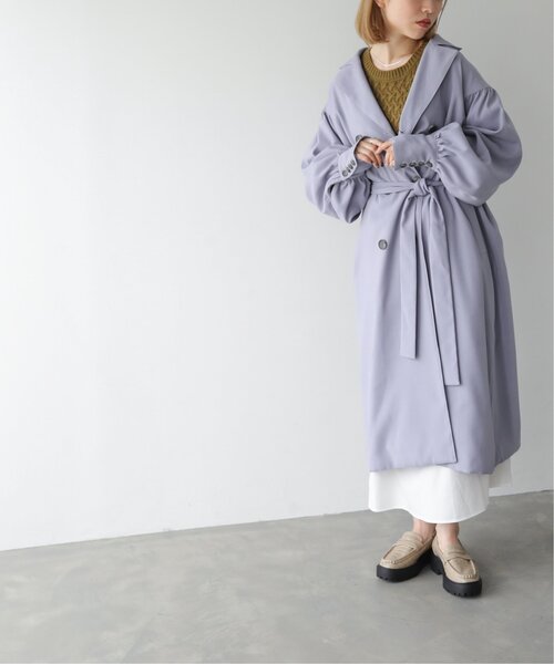 RAY CASSIN(レイカズン)の「ピーチ起毛ギャザースリーブコート(ステンカラーコート・レディース・カーキ/ブルー/モカ・FREE)」の7枚目の写真