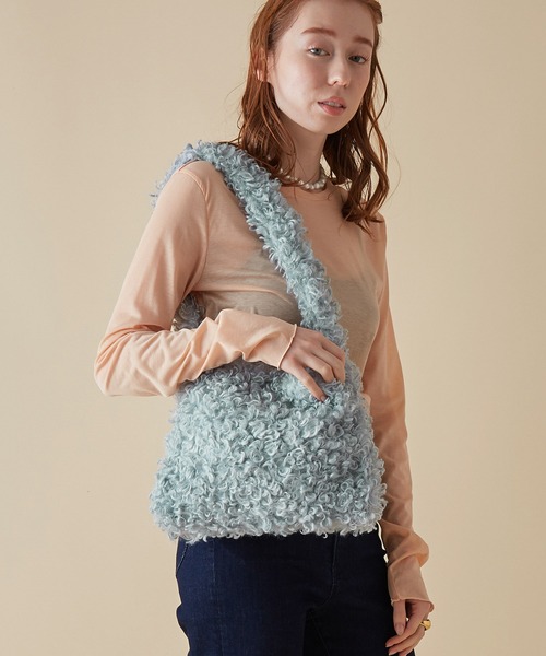 MADEMOISELLE ROPE'（マドモアゼル ロペ）の「フェイクファーカーリートートバック（トートバッグ・レディース・ブラウン系その他2/ブルー系その他4・FREE）」の6枚目の写真