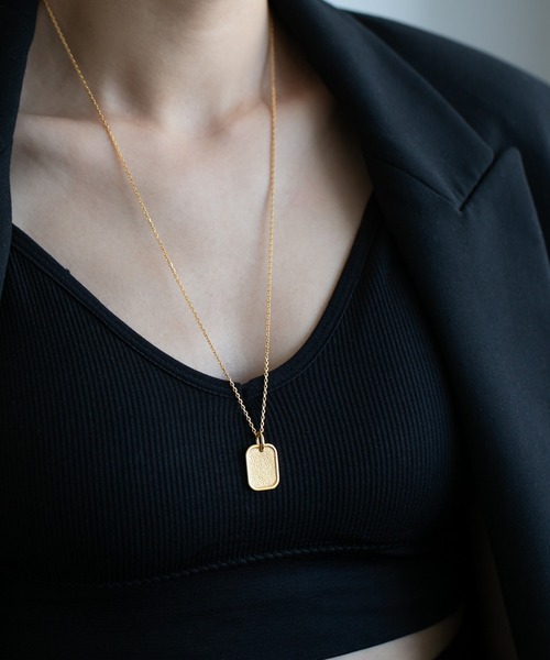 PAS TIERRA（パティエラ）の「【Lien】プレートロングネックレス(60cm)（ネックレス・レディース・イエローゴールド・FREE）」の6枚目の写真