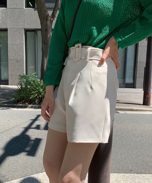 SPIGA（スピーガ）の「ベルト付ハイウエストショートパンツ（その他パンツ・レディース・キャメル/ブラック/ベージュ・SMALL/MEDIUM）」の6枚目の写真