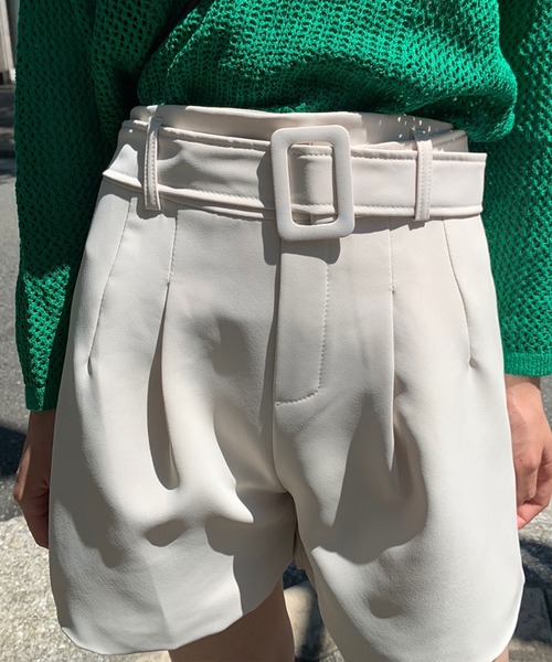 SPIGA（スピーガ）の「ベルト付ハイウエストショートパンツ（その他パンツ・レディース・キャメル/ブラック/ベージュ・SMALL/MEDIUM）」の15枚目の写真