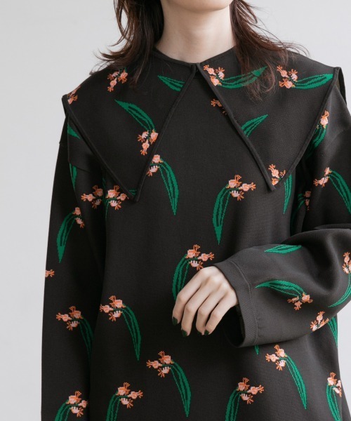 yuw（ユウ）の「JACQUARD KNIT COLLAR　236150（付け襟・レディース・ブラック/ブラウン/グリーン/ブルー/レッド/ブラック系その他・FREE）」の3枚目の写真