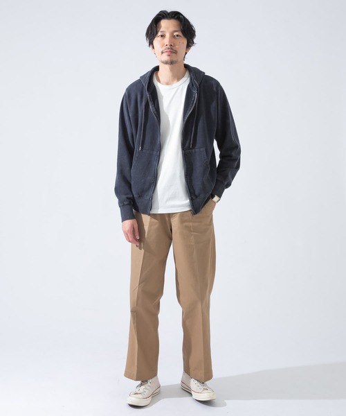 URBAN RESEARCH ROSSO MEN(アーバンリサーチロッソメン)の「ピグメントダイ裏毛ジップパーカー『セットアップ対応』(パーカー・メンズ・ブラック/ネイビー・MEDIUM/LARGE/X-LARGE)」の8枚目の写真