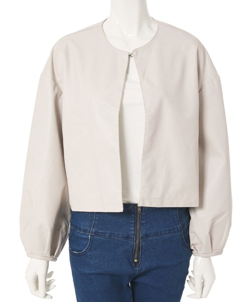 fifth（フィフス）の「ノーカラーフェイクレザージャケット（ライダースジャケット・レディース・ベージュ/アイボリー・MEDIUM）」の5枚目の写真