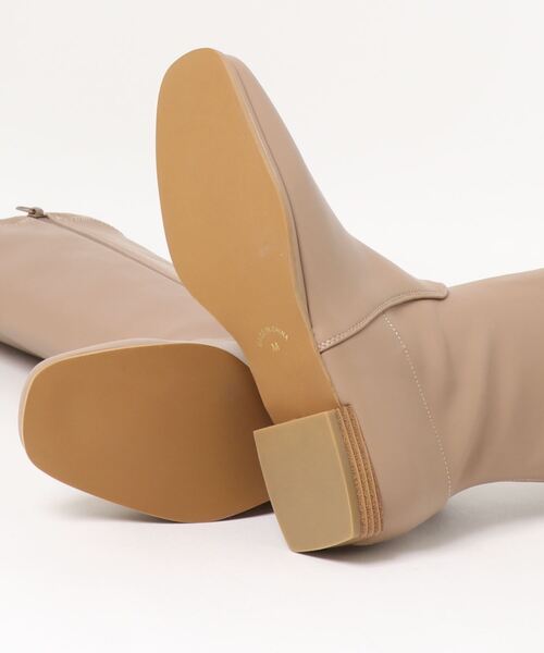 Fabby fabby(ファビィーファビィー)の「ジョッキーフラットロングブーツ(ブーツ・レディース・オフホワイト/ベージュ/ブラウン/ブラック・MEDIUM/SMALL/LARGE)」の5枚目の写真