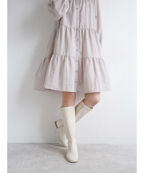 Fabby fabby(ファビィーファビィー)の「ジョッキーフラットロングブーツ(ブーツ・レディース・オフホワイト/ベージュ/ブラウン/ブラック・MEDIUM/SMALL/LARGE)」の13枚目の写真