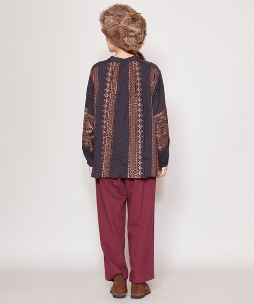 チャイハネ（チャイハネ）の「【チャイハネ】ボヘーノ刺繍トップス（その他トップス・レディース・ブラック/ベージュ/ブルー・FREE）」の4枚目の写真