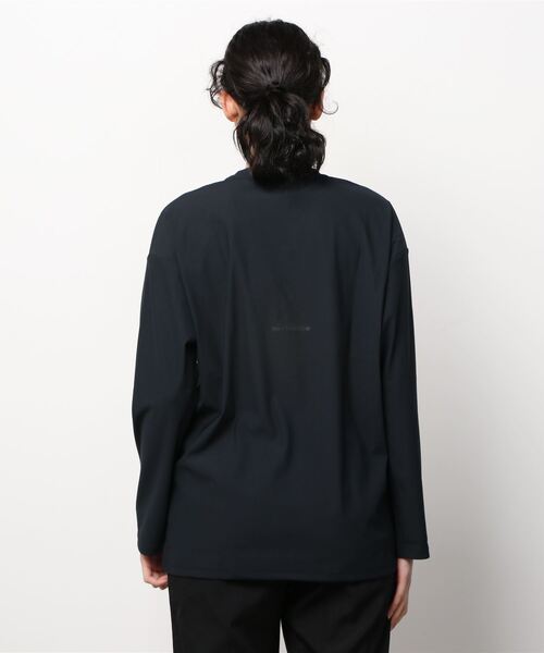 NEW BALANCE(ニューバランス)の「MET24 for Women LONG SLEEVE TSHIRTS(Tシャツ/カットソー・レディース・ライトピンク/ブラック/ホワイト・MEDIUM/LARGE/SMALL)」の11枚目の写真