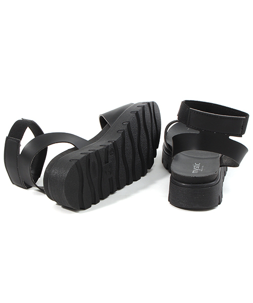 mystic（ミスティック）の「Energie アンクルストラップサンダル（サンダル・レディース・ブラック/シルバー・36/37/38/39）」の7枚目の写真