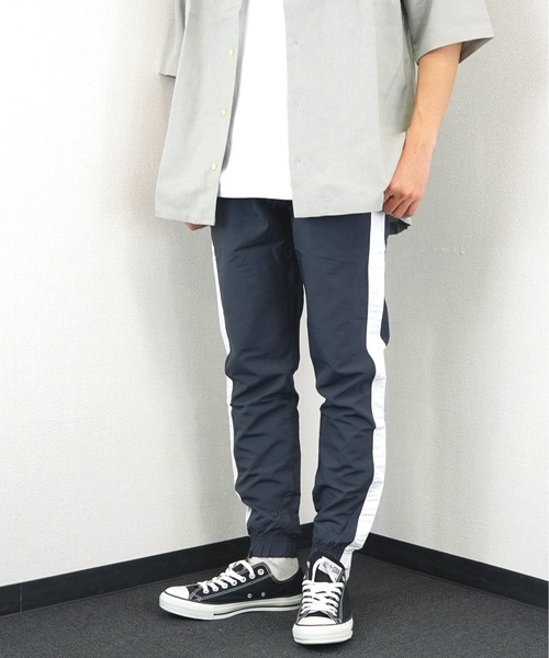 Burner(バーナー)の「【GROOVY STORE】ナイロン タスラン 10分丈 1本ライン ジョガーパンツ(デニムパンツ・メンズ・ブラック/ネイビー/チャコールグレー・L/LL/M)」の8枚目の写真