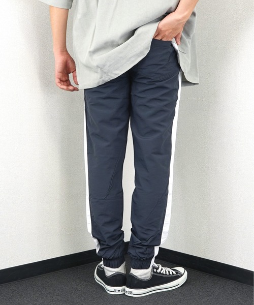Burner(バーナー)の「【GROOVY STORE】ナイロン タスラン 10分丈 1本ライン ジョガーパンツ(デニムパンツ・メンズ・ブラック/ネイビー/チャコールグレー・L/LL/M)」の9枚目の写真