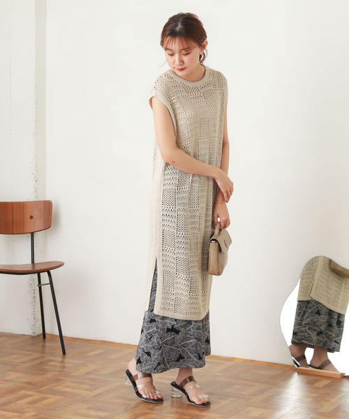 SENSE OF PLACE by URBAN RESEARCH（センスオブプレイスバイアーバンリサーチ）の「ブロックニットロングベスト（ベスト・レディース・ベージュ/オレンジ/アイボリー・ONE）」の11枚目の写真