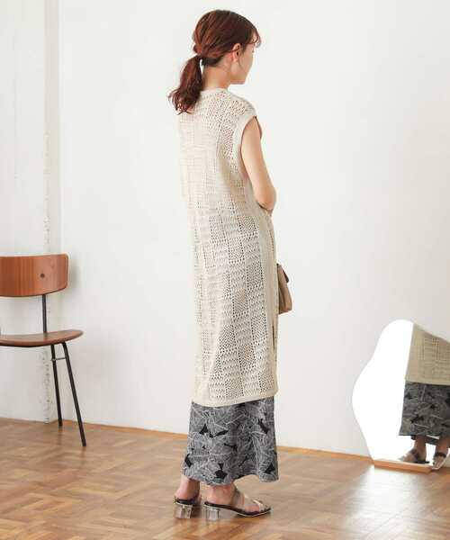 SENSE OF PLACE by URBAN RESEARCH（センスオブプレイスバイアーバンリサーチ）の「ブロックニットロングベスト（ベスト・レディース・ベージュ/オレンジ/アイボリー・ONE）」の12枚目の写真