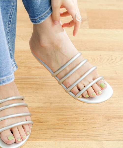 URBAN RESEARCH(アーバンリサーチ)の「ストラップサンダル(サンダル・レディース・シルバー/ベージュ系その他/ホワイト・38/36/37)」の12枚目の写真