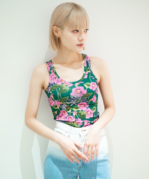 G.V.G.V.（ジーヴィージーヴィー）の「FLORAL TANK TOP（タンクトップ・レディース・ベージュ/グリーン・ONE SIZE）」の21枚目の写真