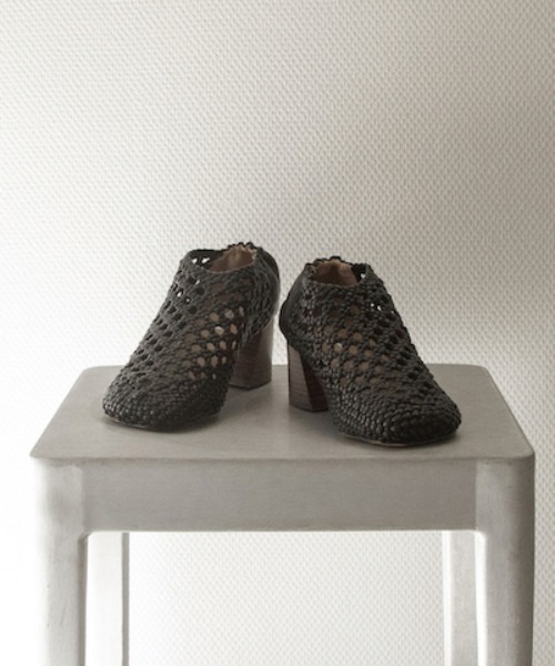 G.V.G.V.(ジーヴィージーヴィー)の「G.V.G.V TOE MESHED PUMPS(パンプス・レディース・ブラック・M/S)」の2枚目の写真