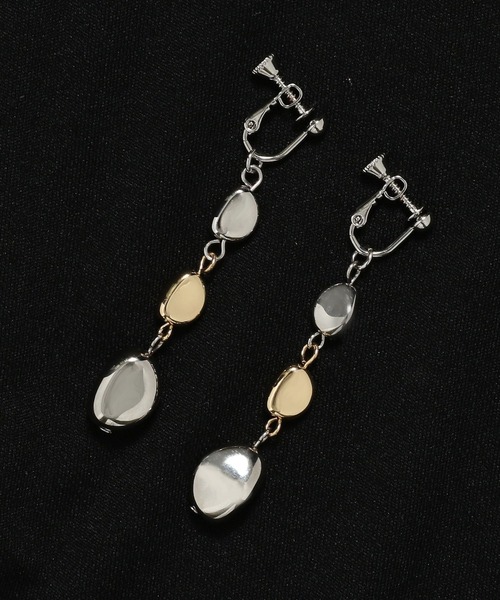 LEPSIM(レプシィム)の「【パーソナルカラーに合わせて選べる】デザインイヤリング 280240(イヤリング・レディース・シルバー/ゴールド/シルバー×ゴールド・ONE SIZE)」の1枚目の写真