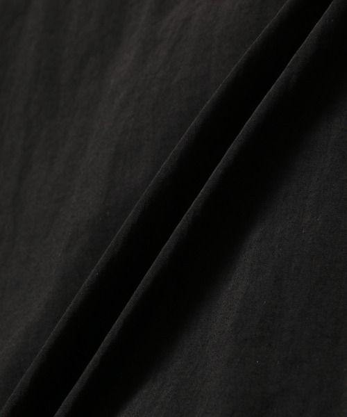 ADAM ET ROPE'（アダムエロペ）の「〈SHARE CLOSETシリーズ〉【サステナブル】リサイクルナイロンジャンプスーツ（つなぎ/オールインワン・レディース・ブラック/ベージュ・38/42）」の21枚目の写真