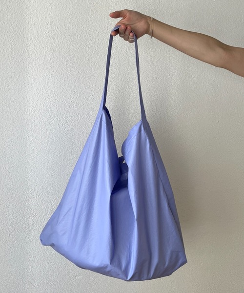wee9s（ウィークス）の「2way wide shoulder tote bag / ツーウェイワイドショルダートートバッグ（トートバッグ・レディース・ブラック/パープル/グリーン/アイボリー・FREE）」の6枚目の写真