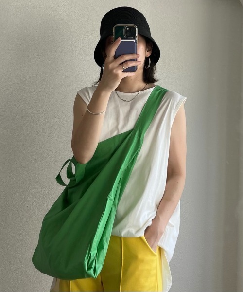 wee9s（ウィークス）の「2way wide shoulder tote bag / ツーウェイワイドショルダートートバッグ（トートバッグ・レディース・ブラック/パープル/グリーン/アイボリー・FREE）」の12枚目の写真