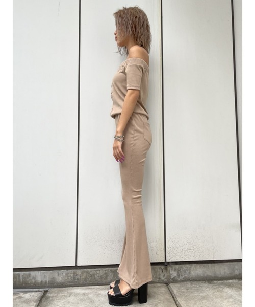 EGOIST（エゴイスト）の「オフショルリブオールインワン（つなぎ/オールインワン・レディース・ブラック/ベージュ・FREE）」の10枚目の写真