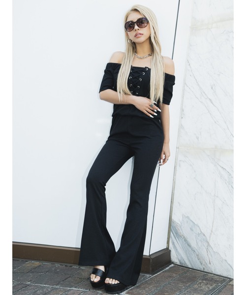 EGOIST（エゴイスト）の「オフショルリブオールインワン（つなぎ/オールインワン・レディース・ブラック/ベージュ・FREE）」の3枚目の写真