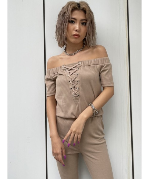 EGOIST（エゴイスト）の「オフショルリブオールインワン（つなぎ/オールインワン・レディース・ブラック/ベージュ・FREE）」の9枚目の写真