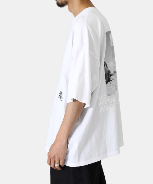 THE INTERNATIONAL ART COLLECTION（インターナショナルアートコレクション）の「THE INTERNATIONAL ART COLLECTION / インターナショナルアートコレクション：【ONLY ARK】別注 40/2 Short Sleeve Elizabeth Taylor (BY Frank Worth)：ONLYARK-0-2008[MUS]（Tシャツ/カットソー・メンズ・ホワイト・3L/4L）」の10枚目の写真
