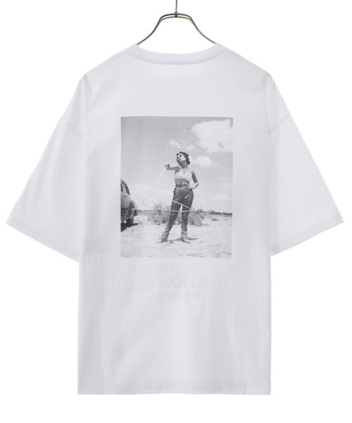 THE INTERNATIONAL ART COLLECTION（インターナショナルアートコレクション）の「THE INTERNATIONAL ART COLLECTION / インターナショナルアートコレクション：【ONLY ARK】別注 40/2 Short Sleeve Elizabeth Taylor (BY Frank Worth)：ONLYARK-0-2008[MUS]（Tシャツ/カットソー・メンズ・ホワイト・3L/4L）」の4枚目の写真