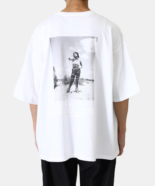THE INTERNATIONAL ART COLLECTION（インターナショナルアートコレクション）の「THE INTERNATIONAL ART COLLECTION / インターナショナルアートコレクション：【ONLY ARK】別注 40/2 Short Sleeve Elizabeth Taylor (BY Frank Worth)：ONLYARK-0-2008[MUS]（Tシャツ/カットソー・メンズ・ホワイト・3L/4L）」の11枚目の写真