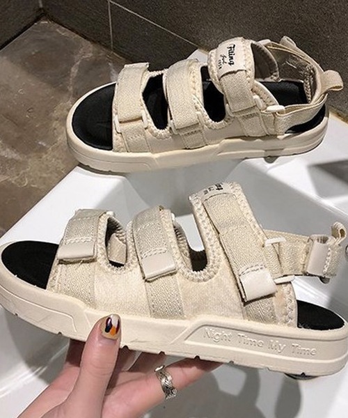 LUGG NAGG（ラグナグ）の「ベルクロ厚底スポーツサンダル【ユニセックス】（サンダル・レディース・アイボリー/ブラック・26.0cm/25.0cm/23.0cm/27.0cm/24.0cm）」の5枚目の写真