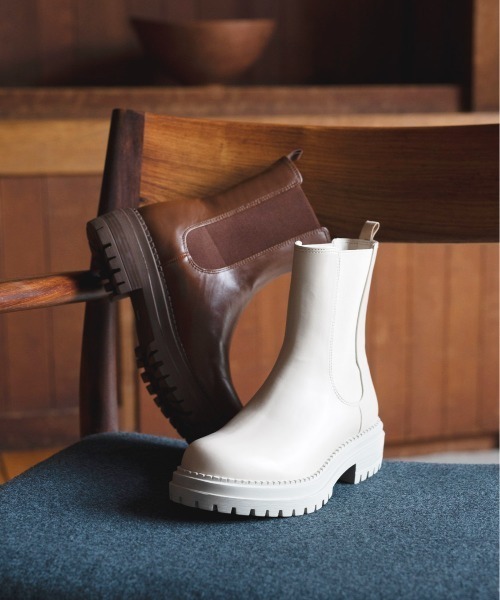 EVOL（イーボル）の「【EVOL】チェルシーサイドゴアブーツ IT9916（ブーツ・レディース・ブラック/ベージュ/ブラウン・LL/S/M/L）」の20枚目の写真