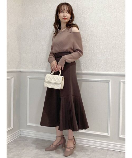 dazzlin(ダズリン)の「カシュクールニットプルオーバー(ニット/セーター・レディース・ブラック/ベージュ/ブラウン/グレー/モカ・FREE)」の16枚目の写真