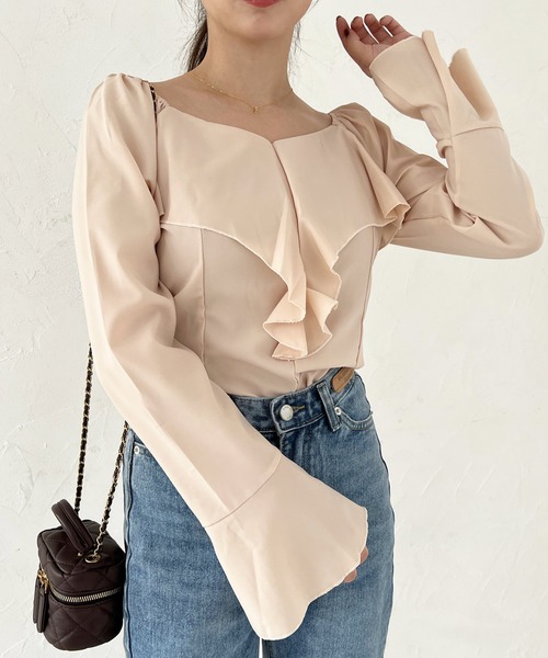 Lamoa（ラモア）の「Lamoa/ボリューム フリル ブラウス（シャツ/ブラウス・レディース・ブラック/アイボリー・MEDIUM/LARGE）」の2枚目の写真