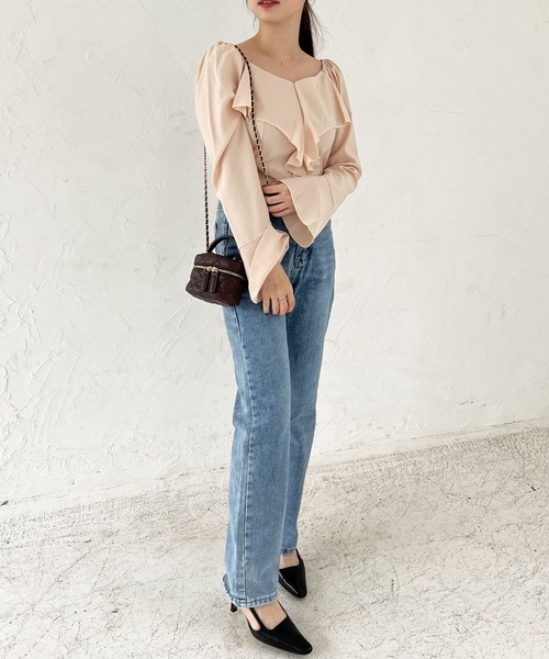 Lamoa（ラモア）の「Lamoa/ボリューム フリル ブラウス（シャツ/ブラウス・レディース・ブラック/アイボリー・MEDIUM/LARGE）」の3枚目の写真