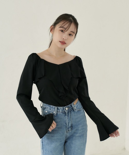 Lamoa（ラモア）の「Lamoa/ボリューム フリル ブラウス（シャツ/ブラウス・レディース・ブラック/アイボリー・MEDIUM/LARGE）」の17枚目の写真