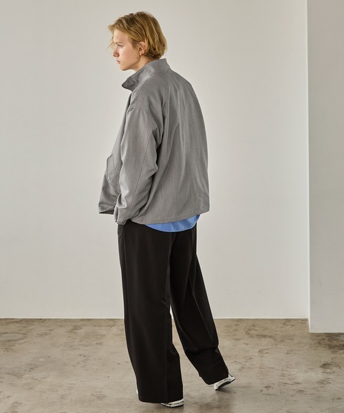 EMMA CLOTHES(エマクローズ)の「TRストレッチ ルーズスリーブ ボックスビッグシルエット ショートスタンドブルゾン EMMA CLOTHES(ブルゾン・メンズ・ミックスグレー/ブルー系その他/グリーン系その他・M/L)」の4枚目の写真