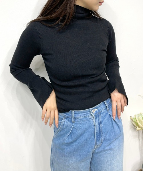 Meli rich(メリーリッチ)の「フレアスリーブニットプルオーバー(ニット/セーター・レディース・ピンク/オレンジ/ブルー/キャメル/ケリー/ブラック系/アイボリー系・FREE)」の15枚目の写真