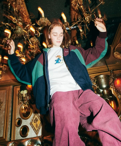 HUF（ハフ）の「FRENEMIES CREW / HUF フリースクルー スウェット（スウェット・メンズ・アッシュグレー/ブラック・SMALL/MEDIUM/LARGE/X-LARGE/XX-LARGE）」の9枚目の写真